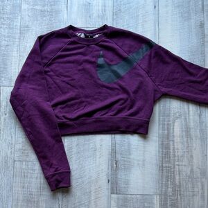 Nike Purple Cropped Sweatshirt